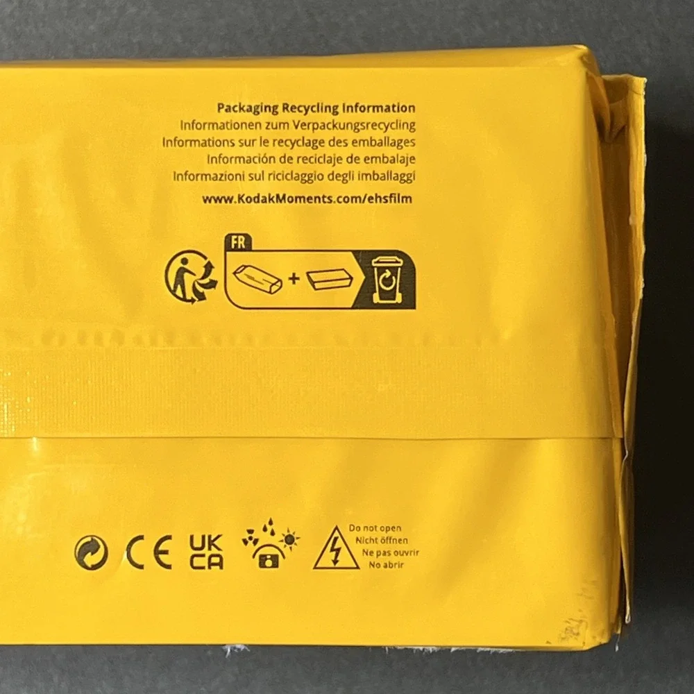 Sealed Kodak FunSaver Disposable 35mm Camera (27 Exposures) 800 Film 08/25